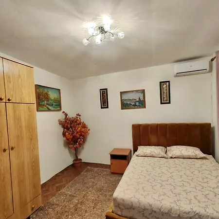 مزرعة للإقامة Cosy House
